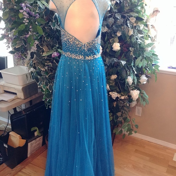 TONY BOWLS LE GALA Bling GOWN SZ 10 NWT - Picture 3 of 4